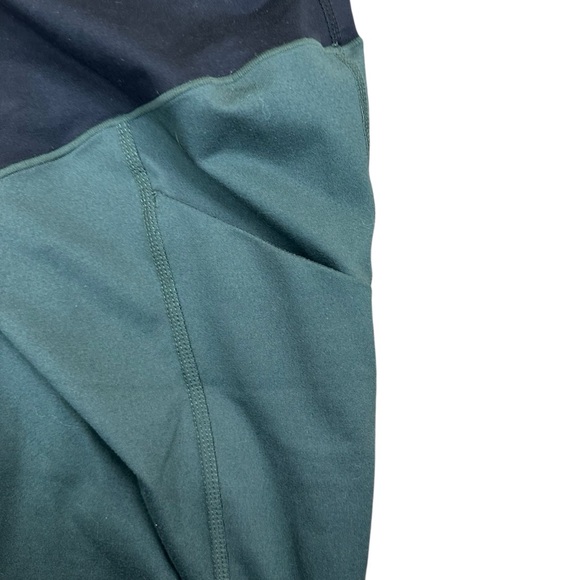 Zella Maternity Teal and Black Cropped Leggings size Medium Pockets - Picture 2 of 4